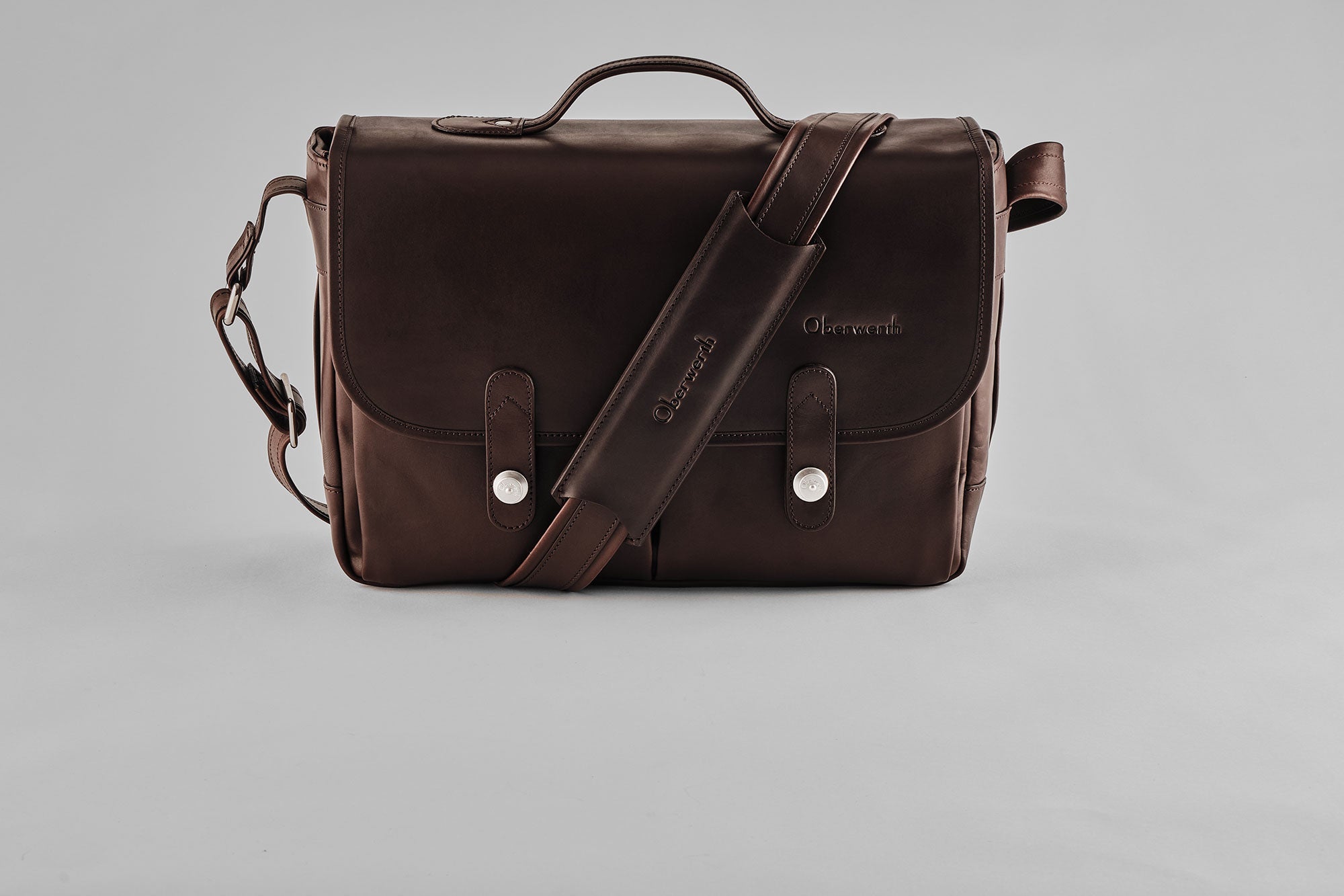 Profi-Reise: Zwei Kameragehäuse und drei Objektive - eine Tasche München