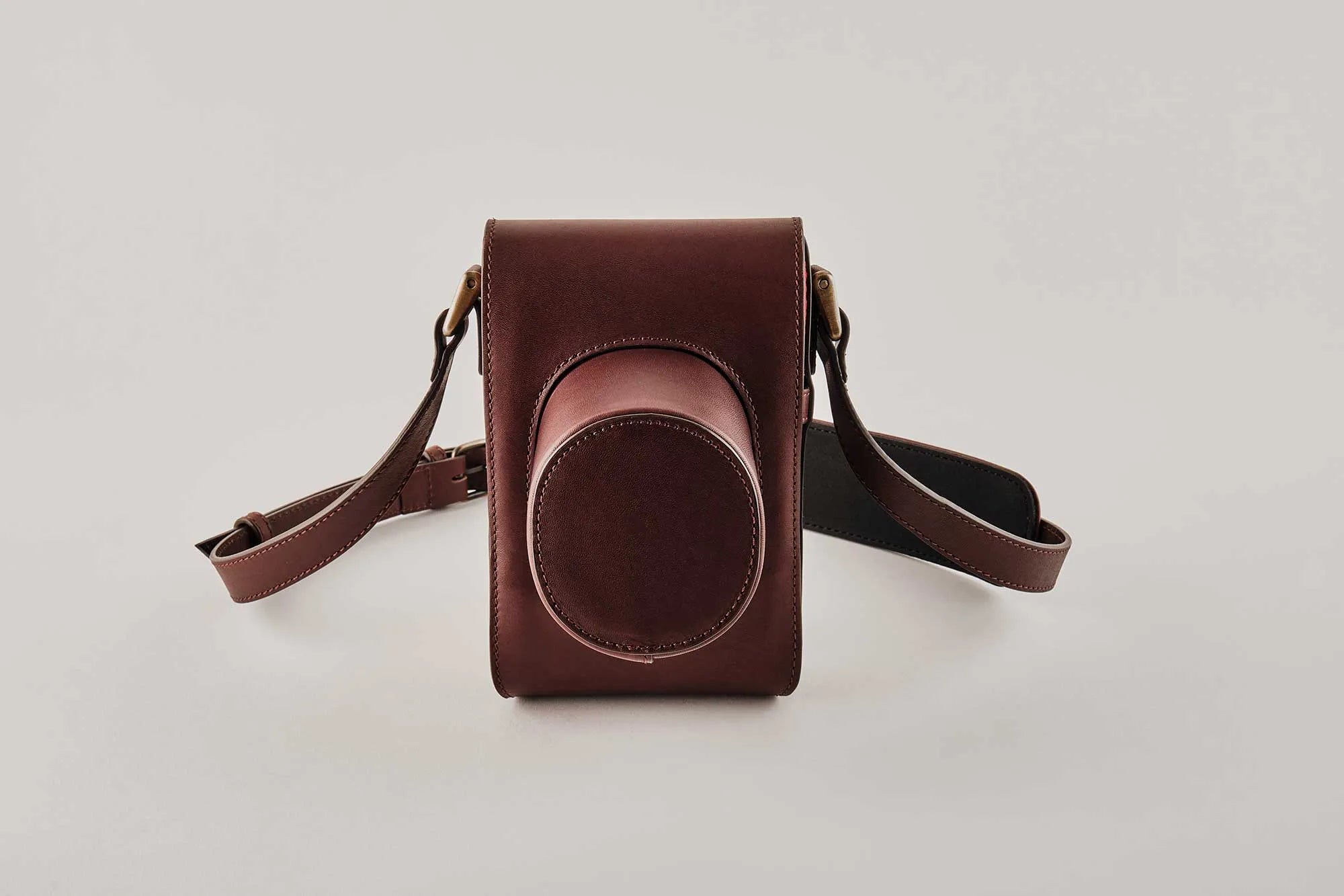 Oberwerth Half Case Crossbody Holster für Leica M und Q dunkelbraun !Messeware!