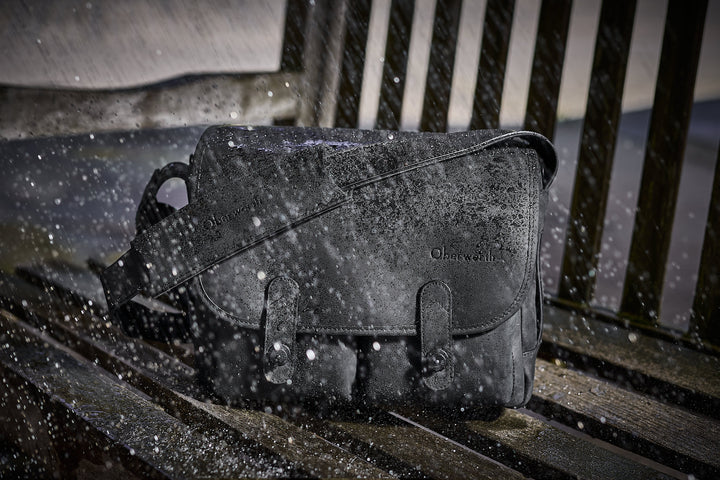 Realitätscheck der Wasserdichtigkeit: Hydro Leder vs. Regenschutzhüllen vs. Wachsen