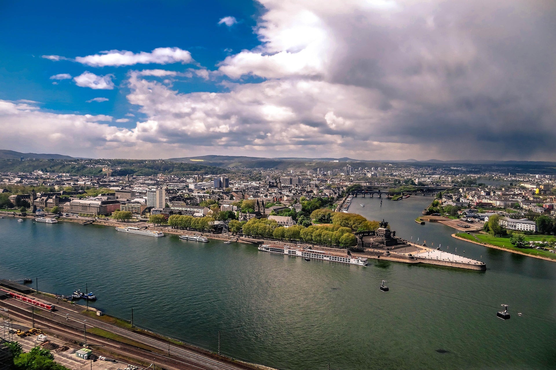 Koblenz durch die Linse: Architektur, Alltag und Augenblicke