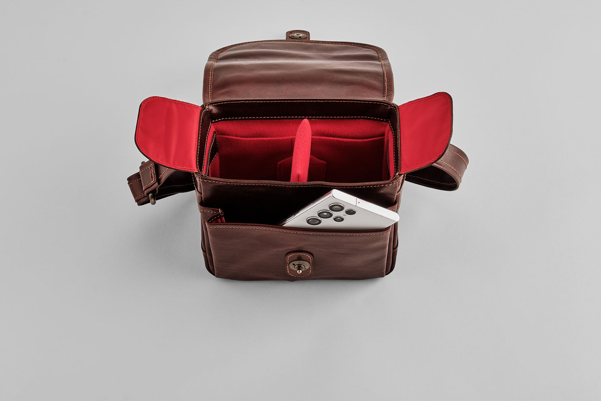 Camera bag BAYREUTH Vintage