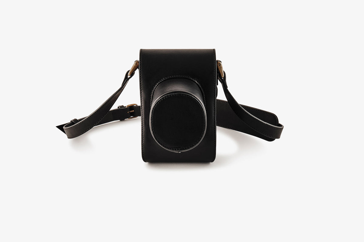 Crossbody holster for Leica M and Q