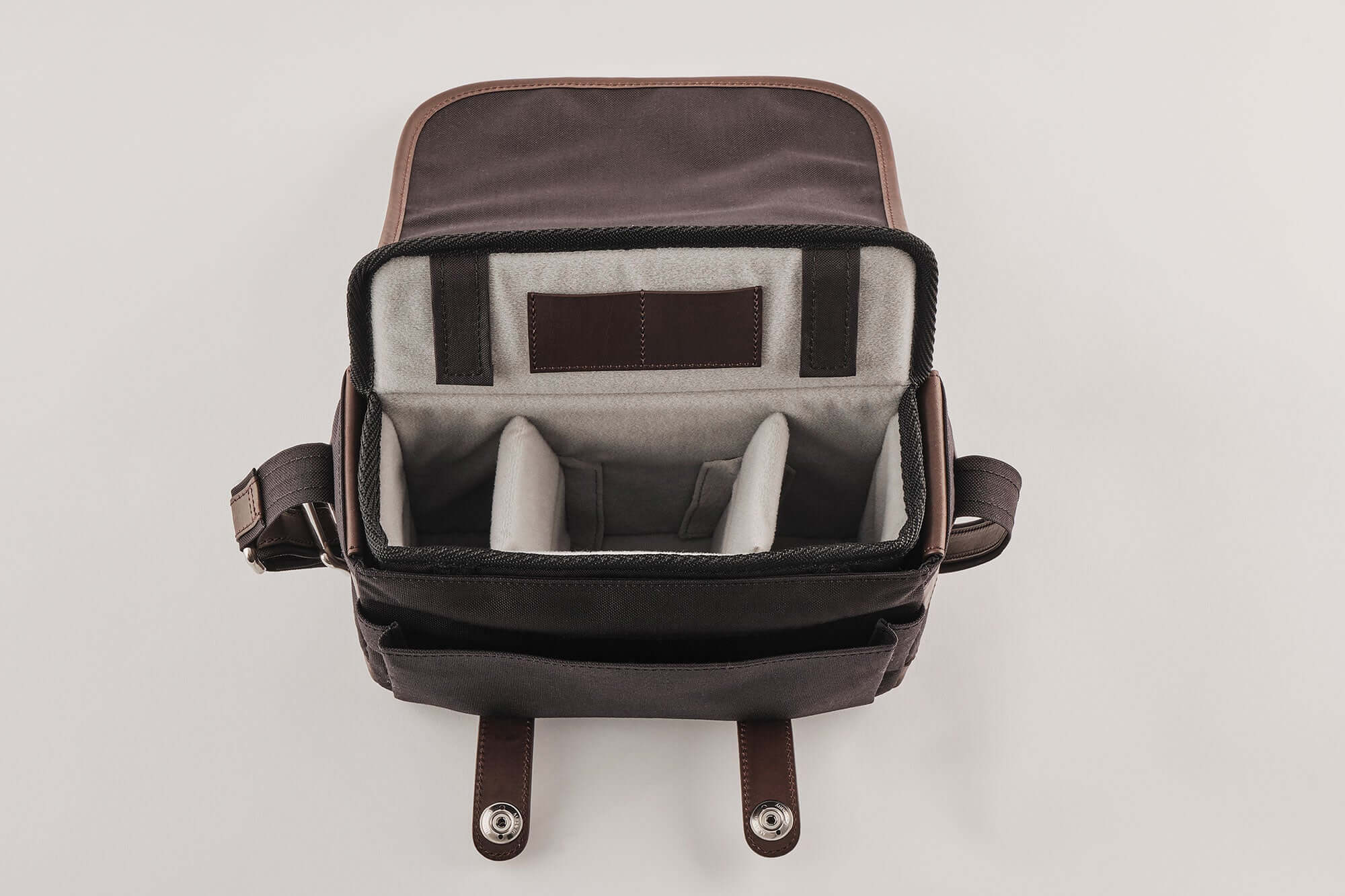 Oberwerth Kameratasche Kameratasche FREIBURG oliv/dunkelbraun !Messeware!