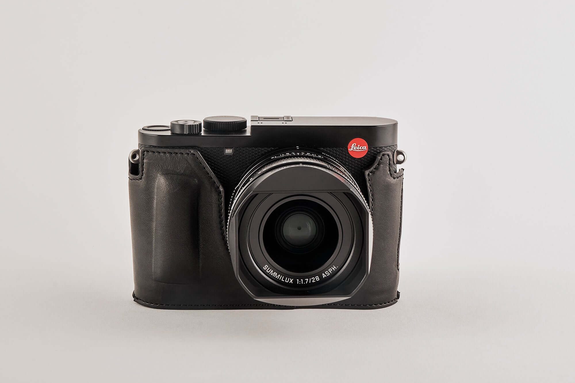 Leica Q3 Half Case - TagCase® Premium