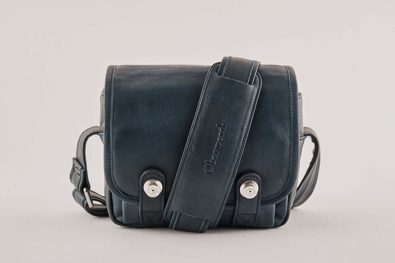 The Q Bag Rhubarb Edition - Leica Q3 Tasche