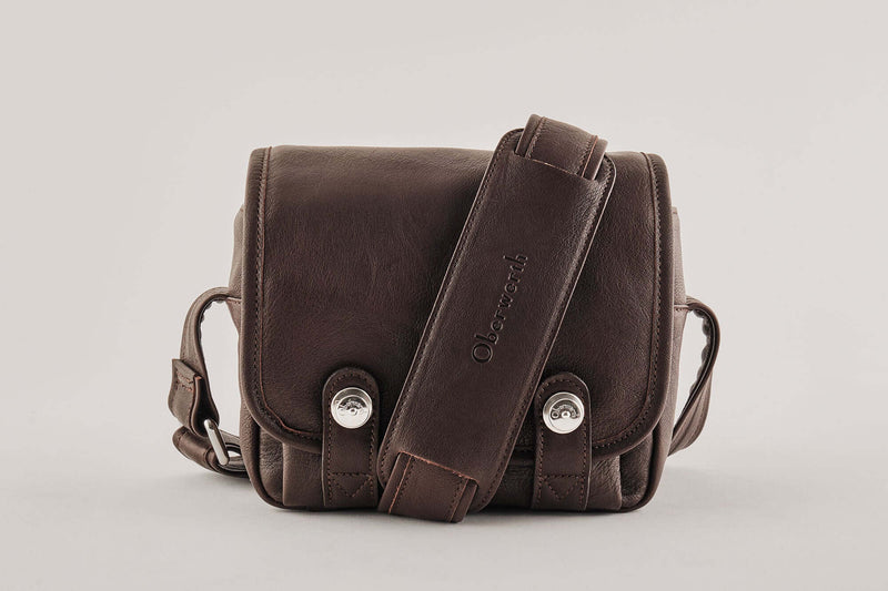 The Q Bag Rhubarb Edition - Leica Q3 Tasche