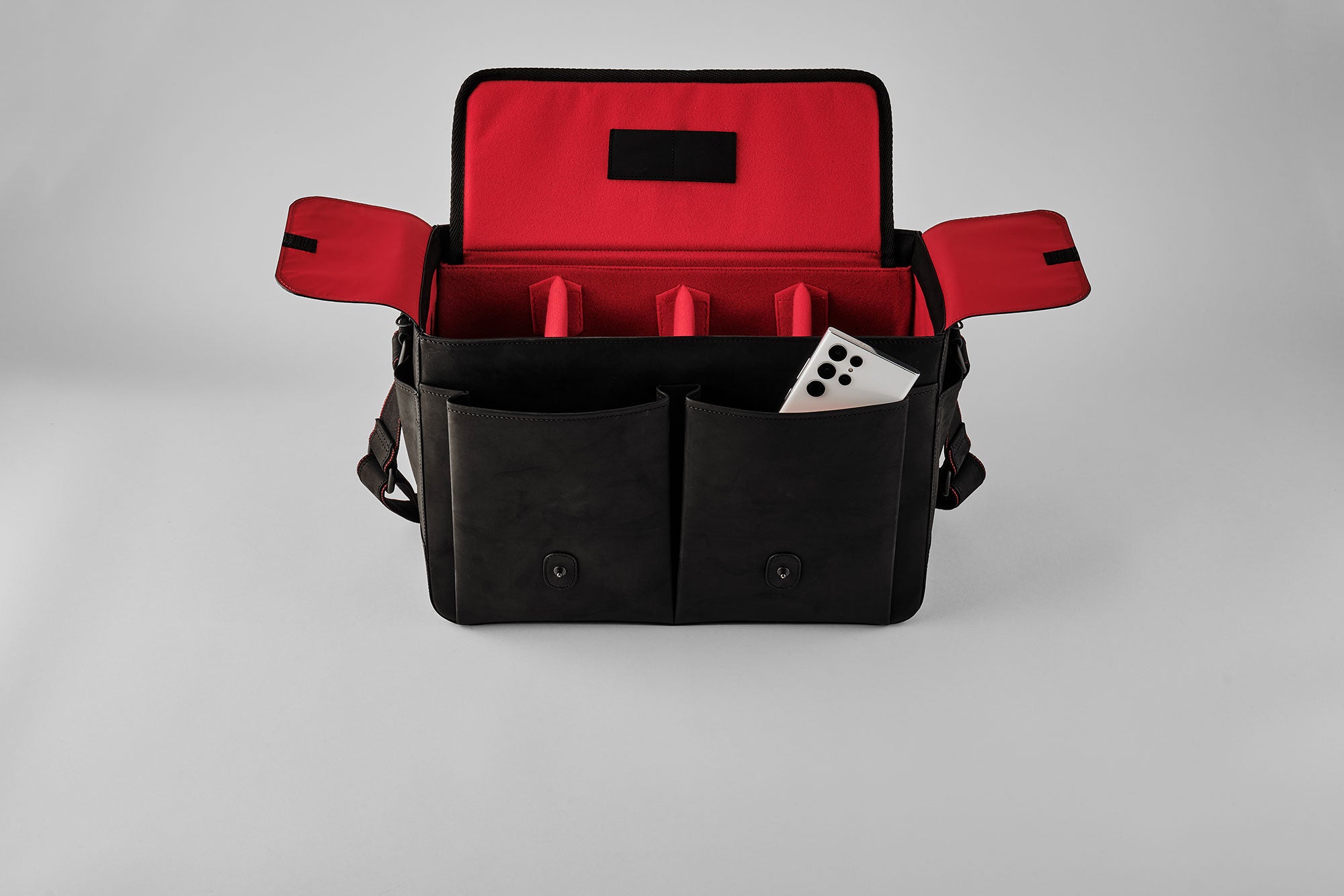 The SL Bag® Xtra-LARGE - Leica SL Xtra-Large bag