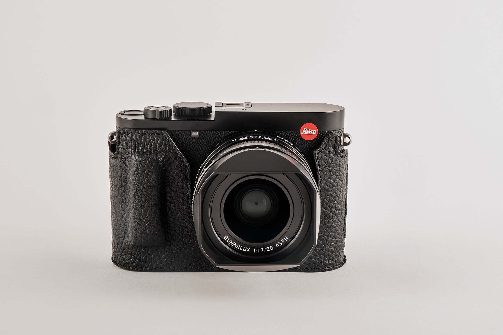 Leica Q3 Half Case - TagCase® Premium